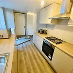 Charming 1-Bedroom Flat For Rent In Central London