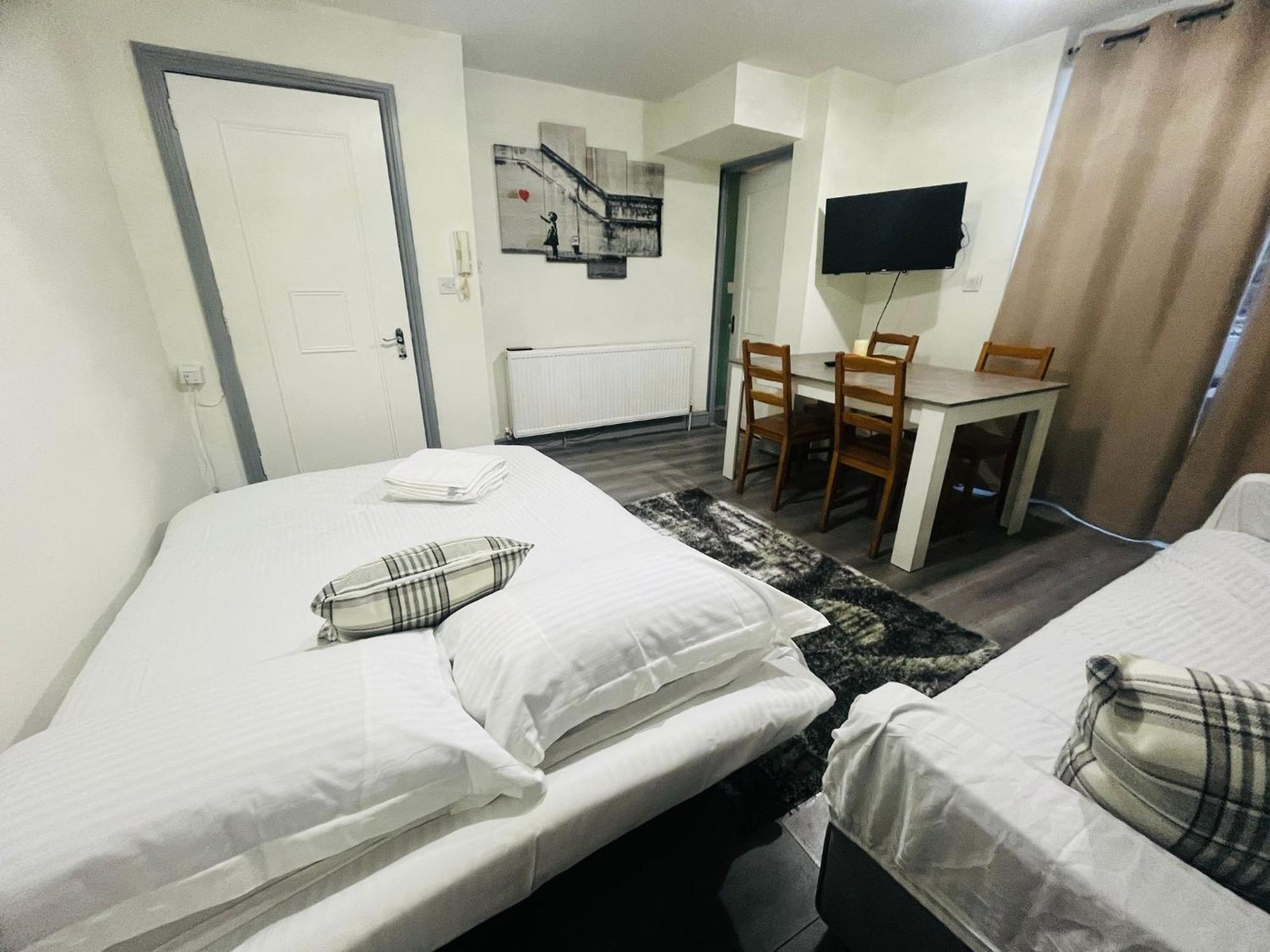 Charming 1-bedroom Flat For Rent In Londres