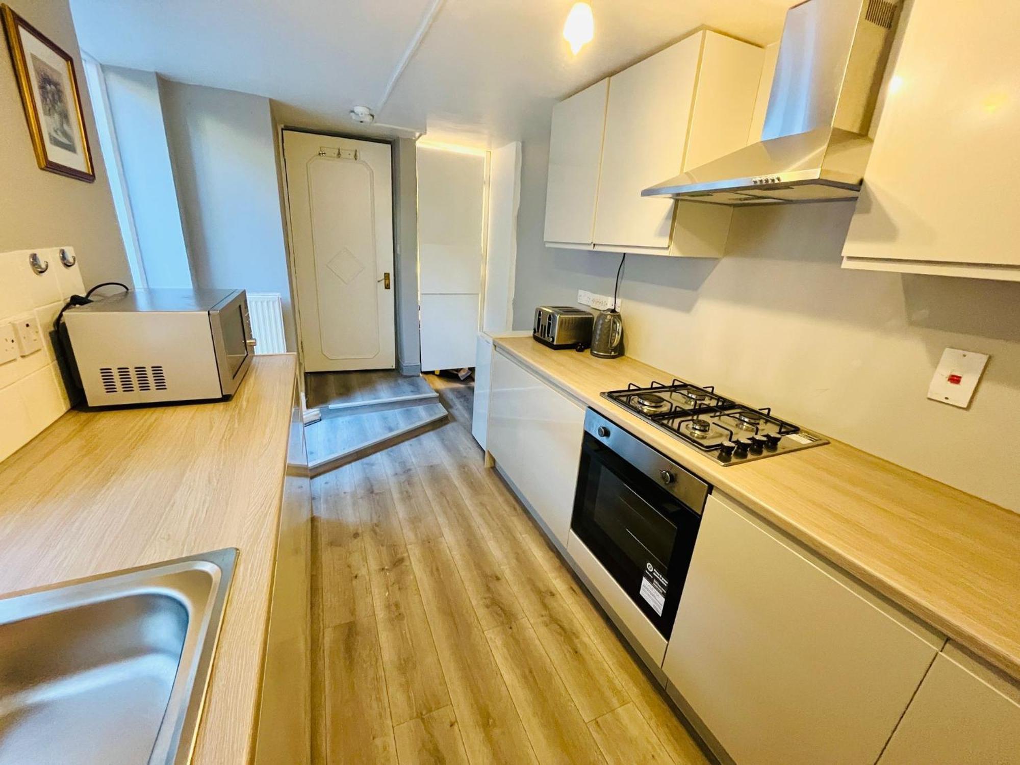 Charming 1-bedroom Flat For Rent In * Londres