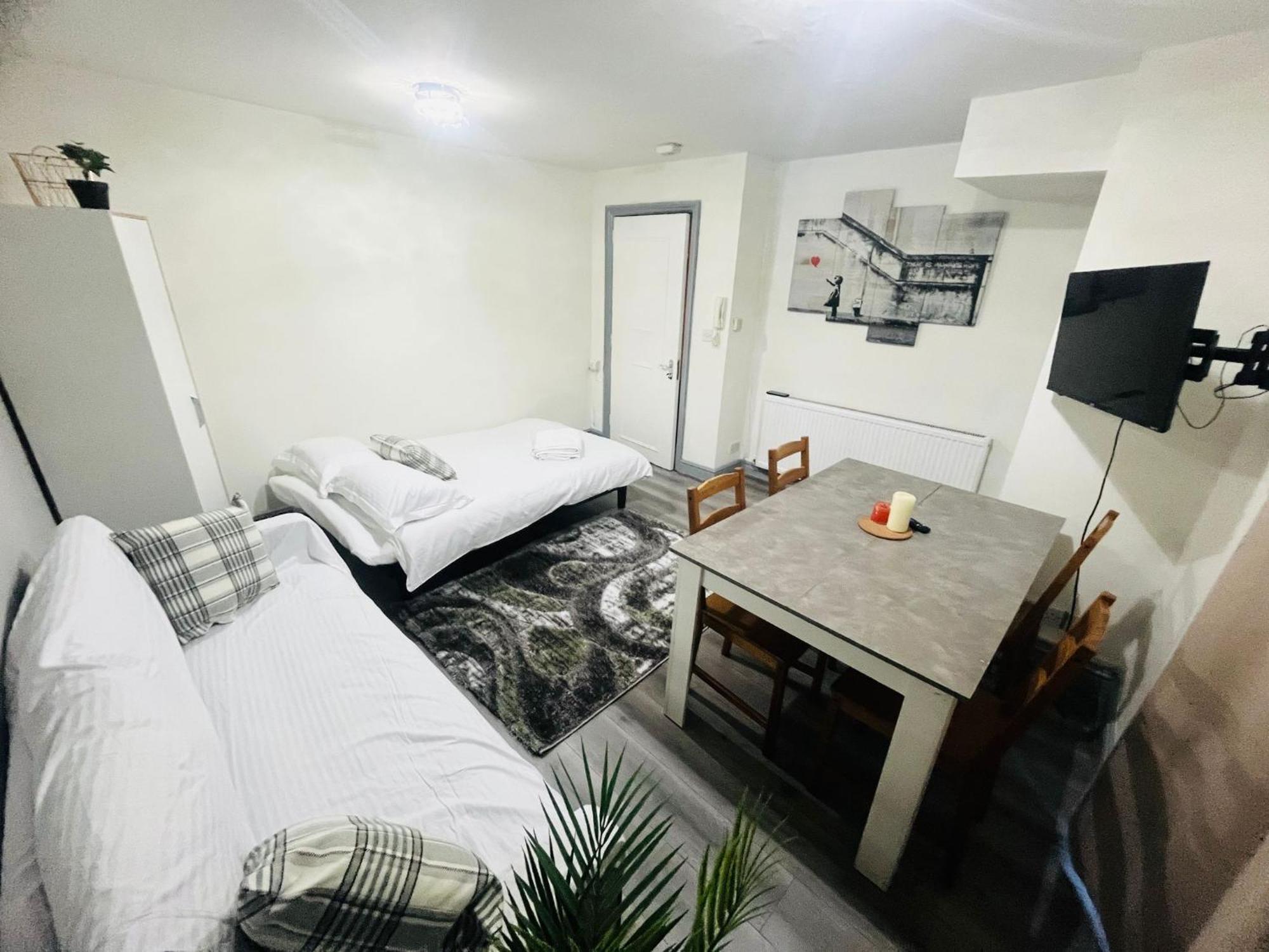 Appartement Charming 1-bedroom Flat For Rent In