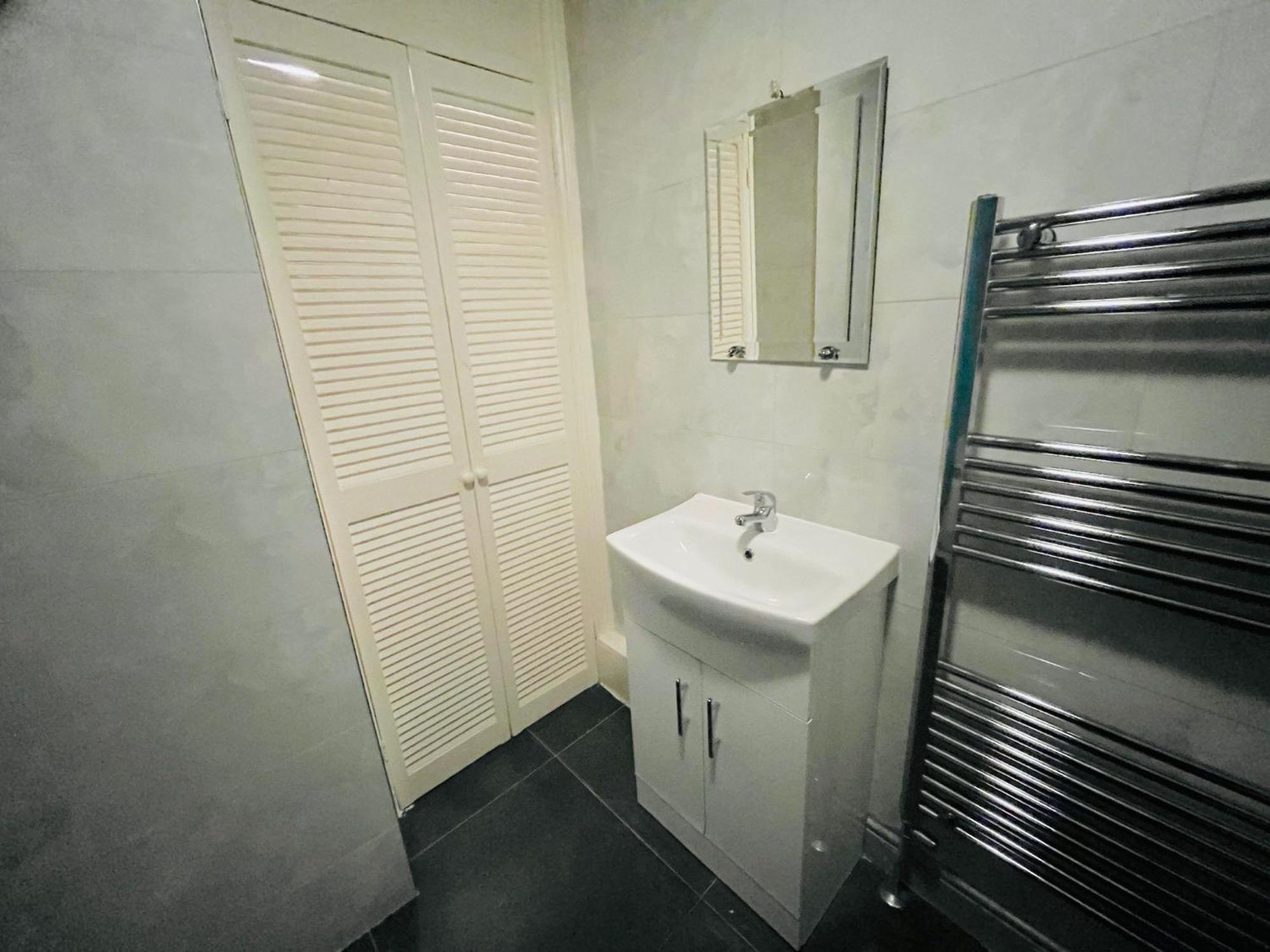 Charming 1-bedroom Flat For Rent In Appartement Londres